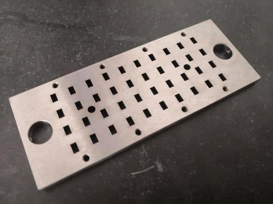 반도체 기계장치 Cnc 맷돌로 가는 성분 배 부속품 SUS304