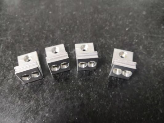 높은 정밀도 CNC 맷돌로 가는 부속 가구 기계설비 기계적인 구조 알루미늄 합금